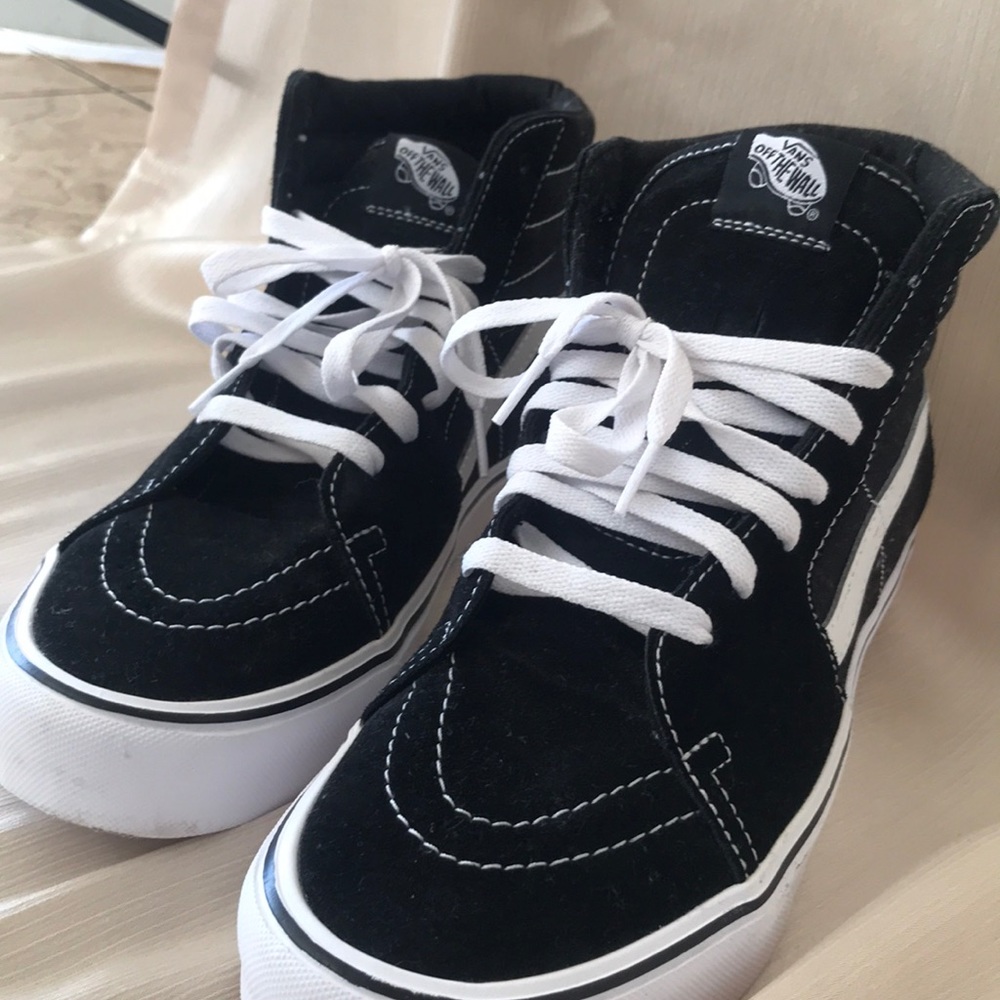 Tennis Shoes